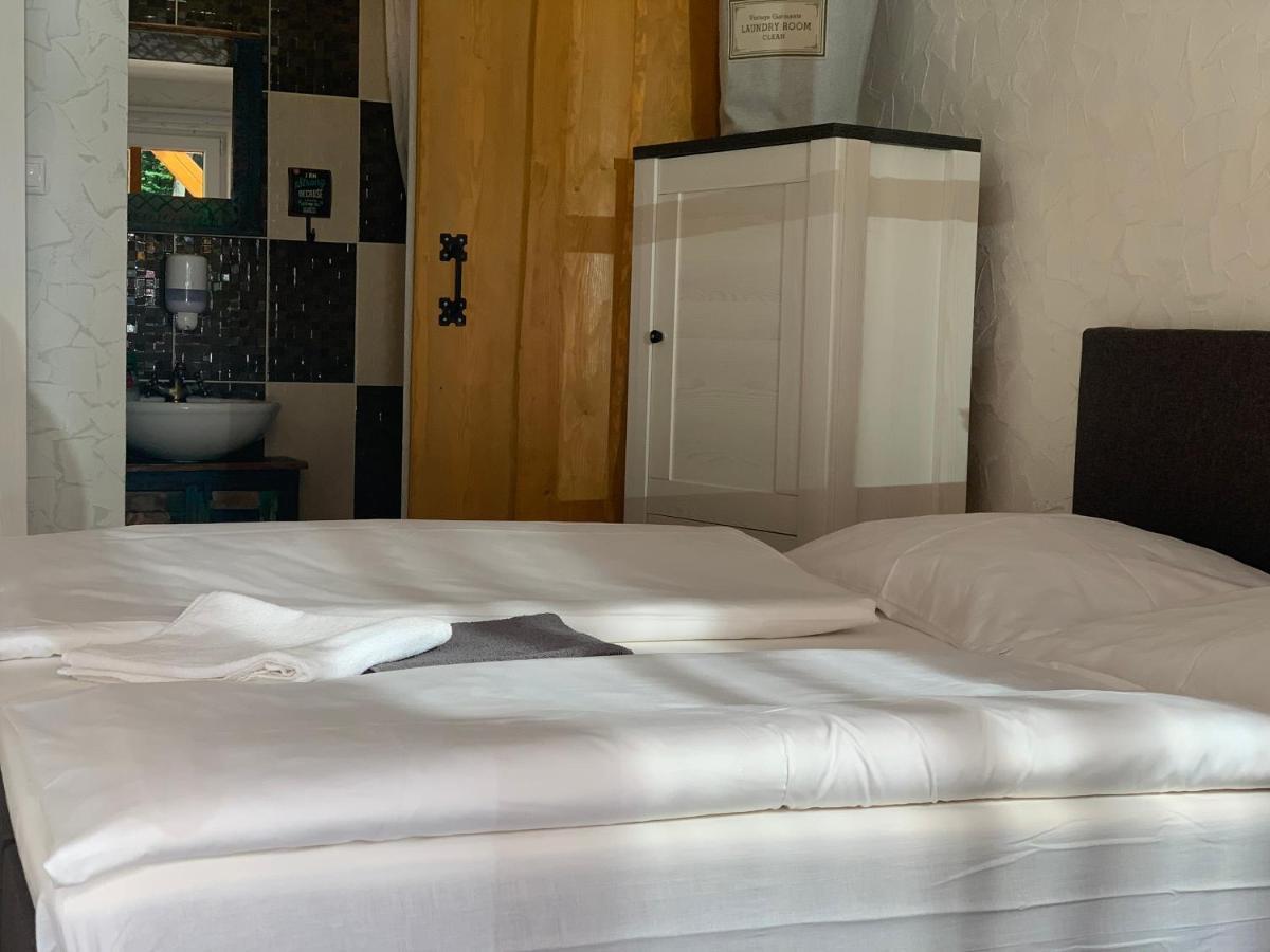 Penzion Turista Banská Štiavnica Esterno foto